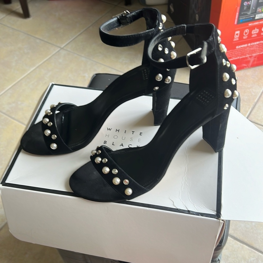 Women shoes !!